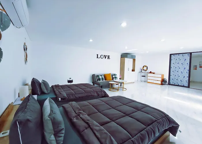 Joy Private Pool *